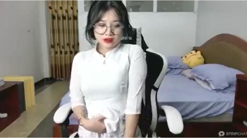 Full video clip nữ streamer áo dài nổi nhất tháng 11 (phần 2)